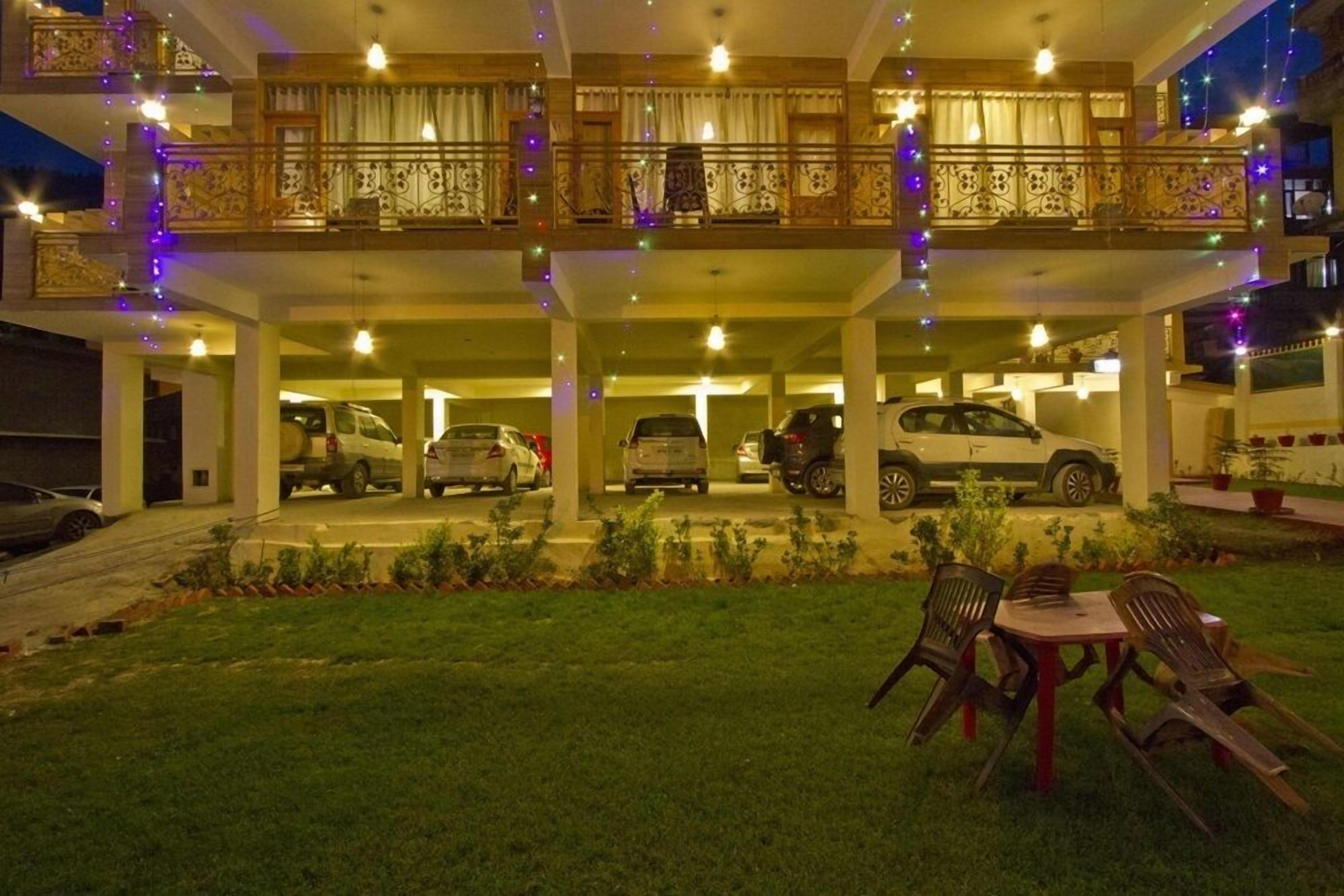 The Paramount Inn - Manali (Himachal Pradesh), Manali
